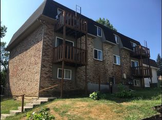 530 23rd St #2, Bettendorf, IA 52722