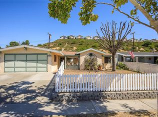 27526 Crossglade Ave, Santa Clarita, CA 91351