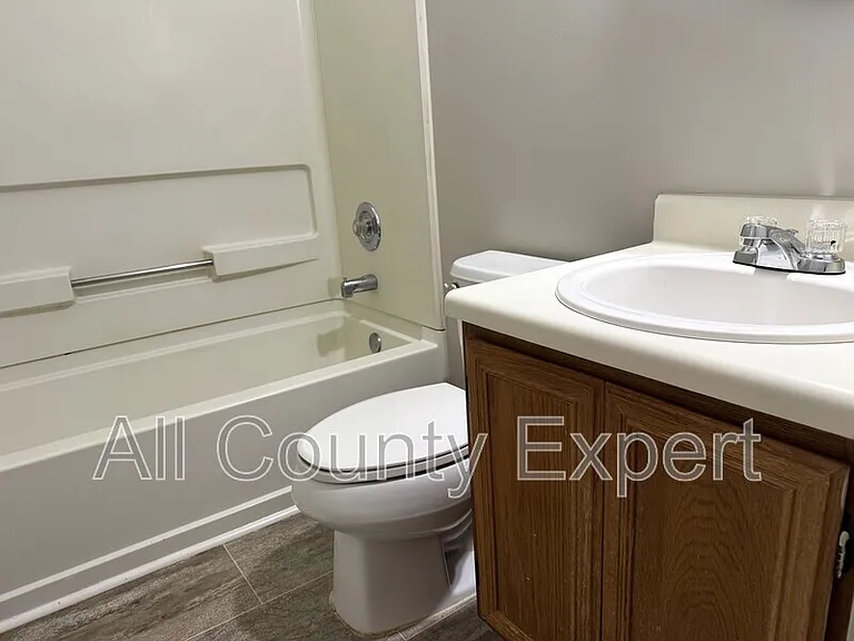7156 Lone Oak Way — Photo 16