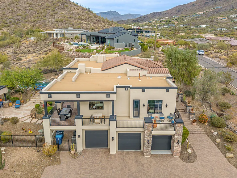 36138 N Summit Dr — Photo 65