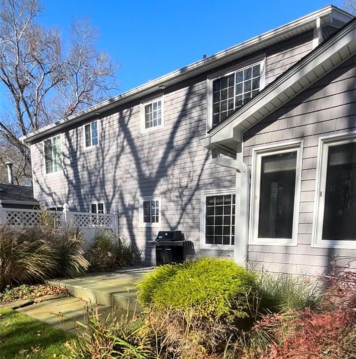 1st image of 48 Riverdell Dr #48
