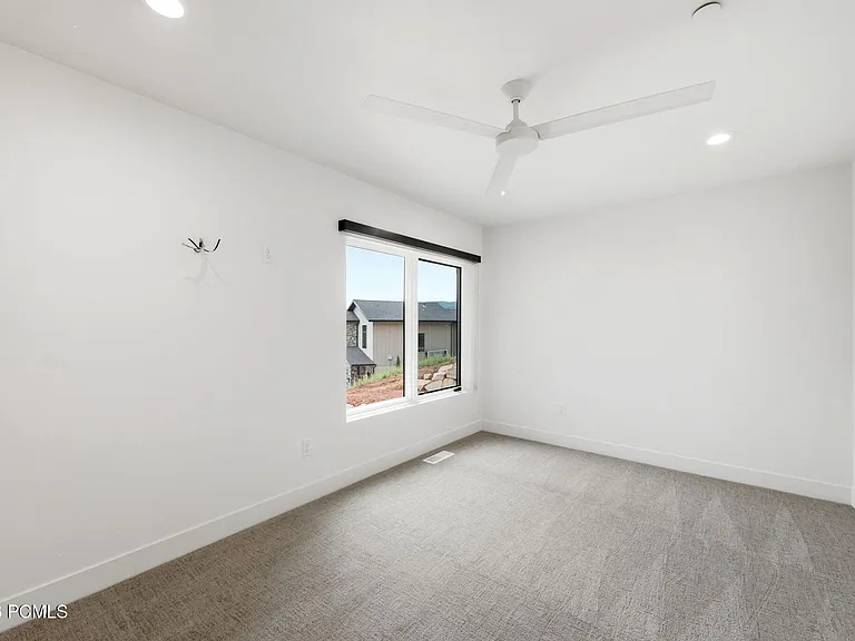 4043 W Crest Ct — Photo 30