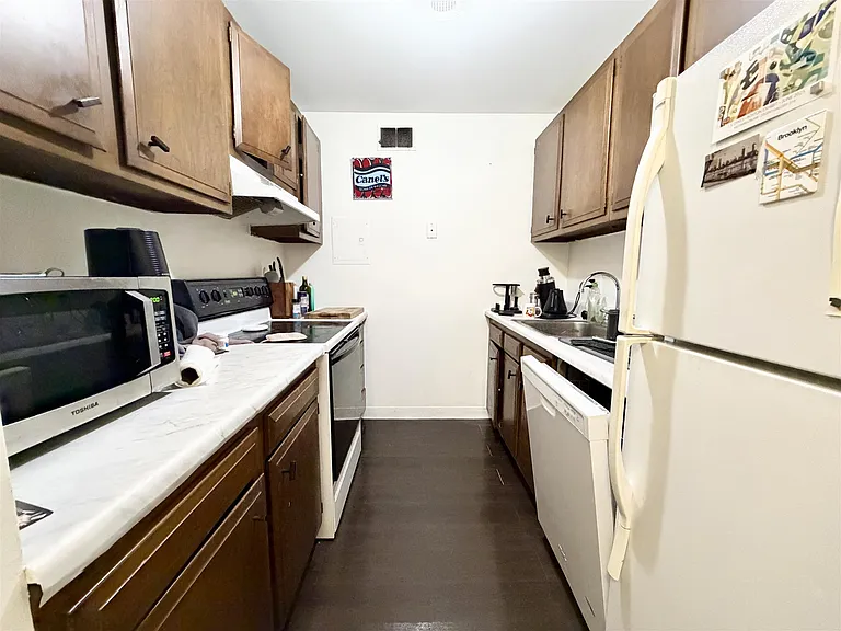 1105 Mass Ave #11 — Photo 2
