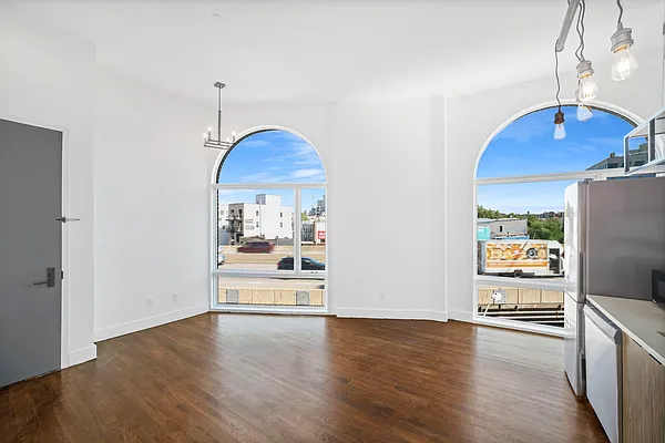 Rented by East Williamsburg Realty Inc | media 9