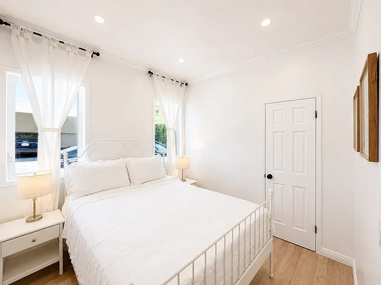 1111 21st St #1 — Photo 20