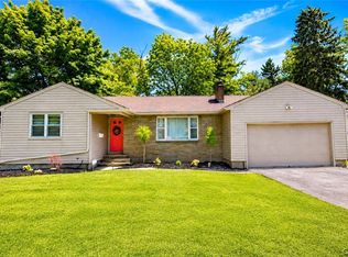 1330 Meadowbrook Dr, Syracuse, NY 13224