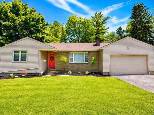 1330 Meadowbrook Dr, Syracuse, NY 13224
