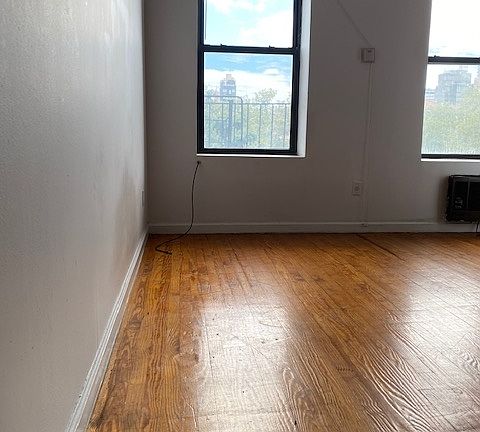3rd image of 203 Chrystie St #4DH