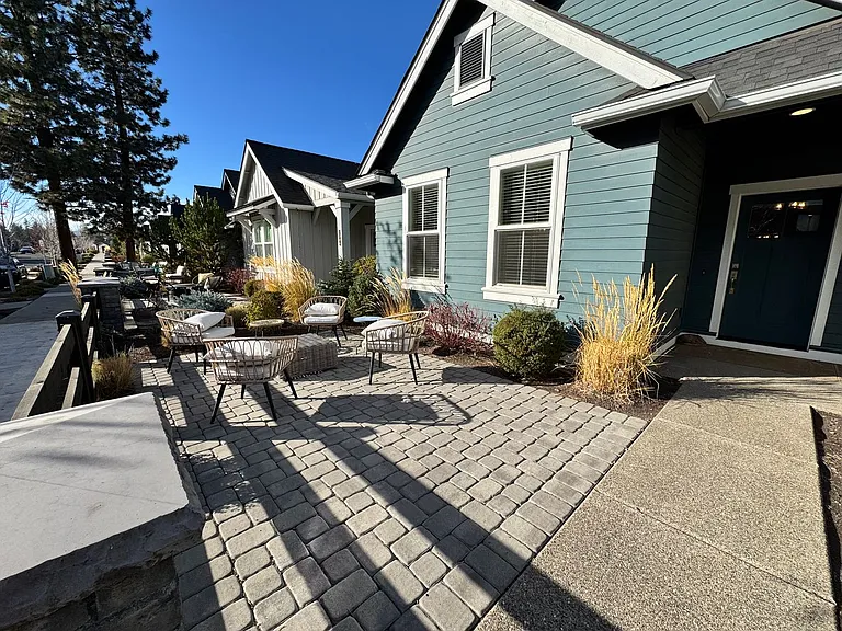 2740 Ordway Ave — Photo 30