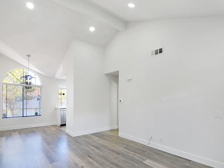 49 Whippoorwill Ln — Photo 4