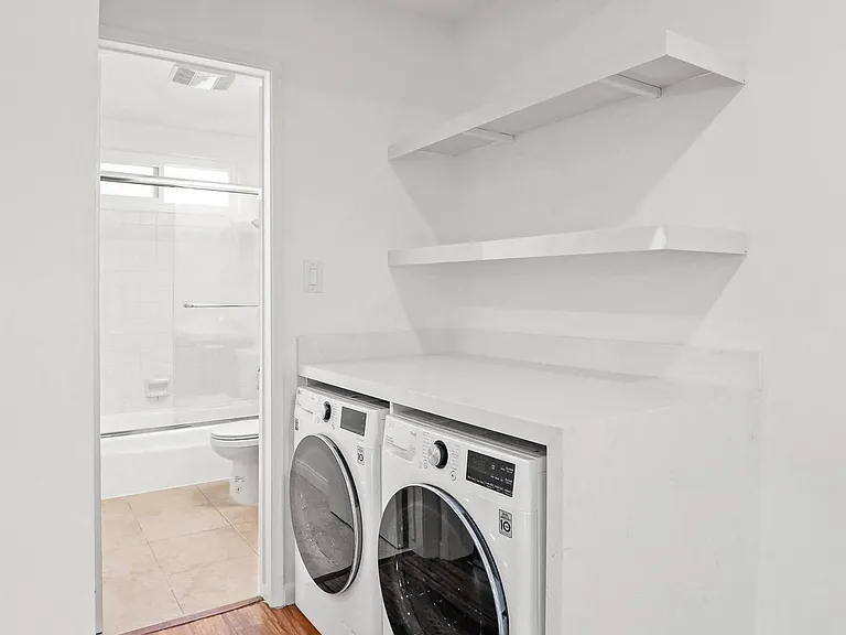 In-Suite Washer & Dryer