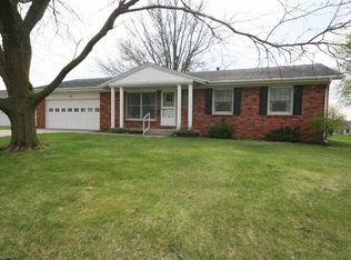 704 Hampton Dr, Williamsburg, IA 52361