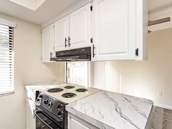4th image of 5951 Parliament Dr #5940PLT