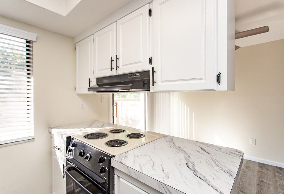 1st image of 5951 Parliament Dr #1093LW