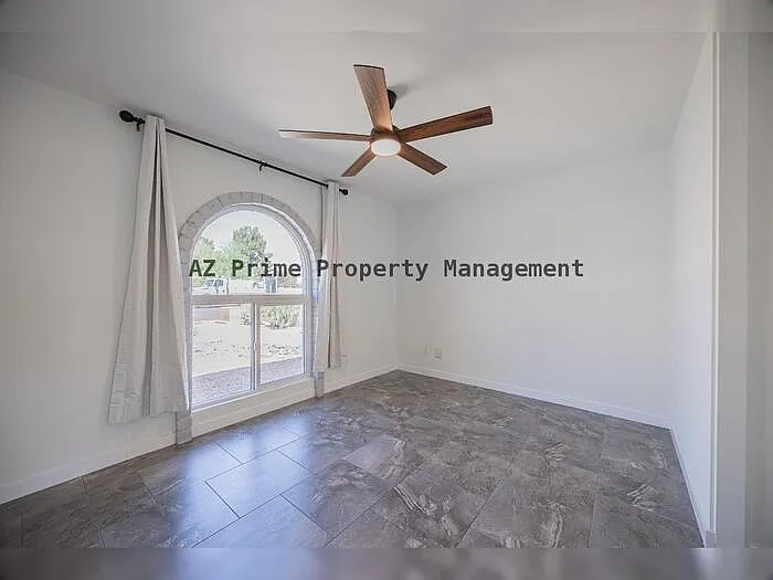 10251 N 53rd Ave — Photo 27