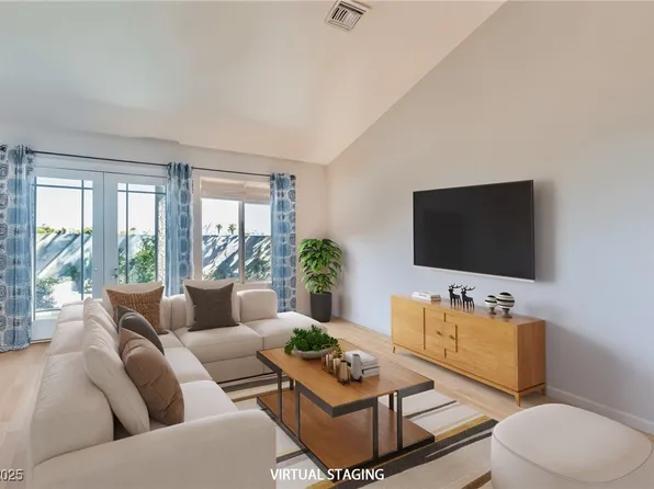 8628 Desert Holly Dr, Las Vegas, NV 89134