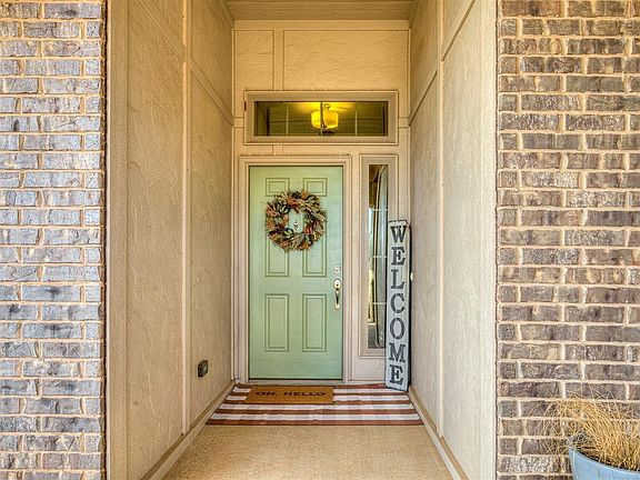 4th image of 613 Parsons Dr