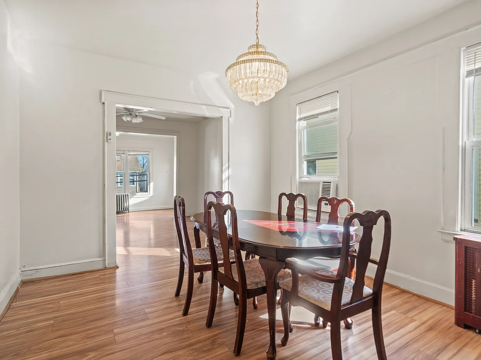 31 Temple Pl — Photo 1
