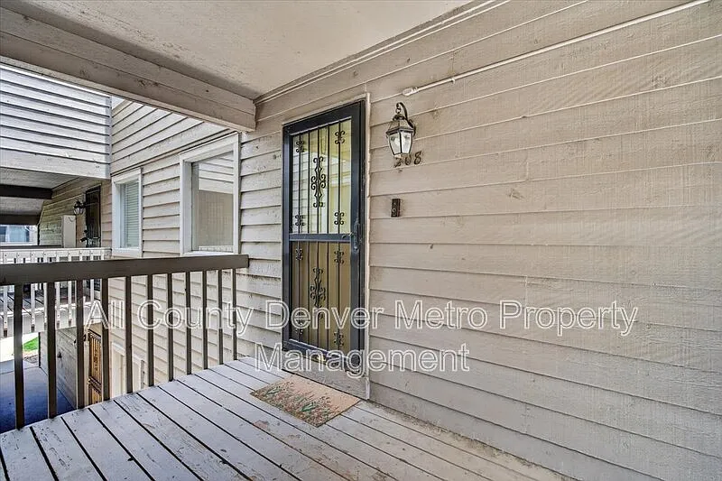 2 bed, 2.0 bath, 1091 sqft, $2,095 — Photo 4