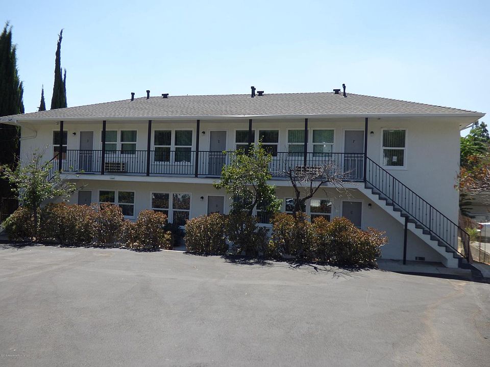 1st image of 2926 Fairmount Ave #D