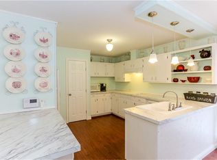 904 E Tom Green St, Brenham, TX 77833