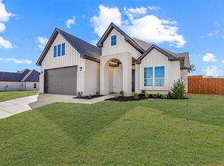 205 Mitchell Dr, Glen Rose, TX 76043