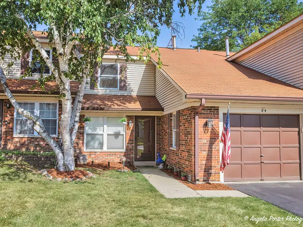 84 Pine Cir, Cary, IL 60013