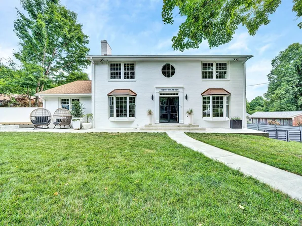 2515 Sharmar Rd, Roanoke, VA 24018