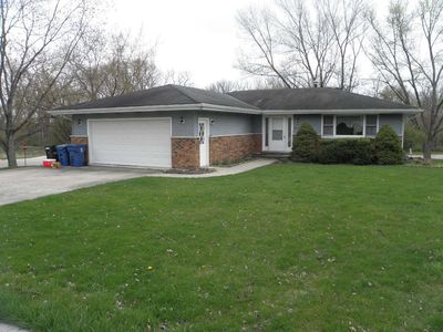 100 Woodland Rd, Morris, IL, 60450