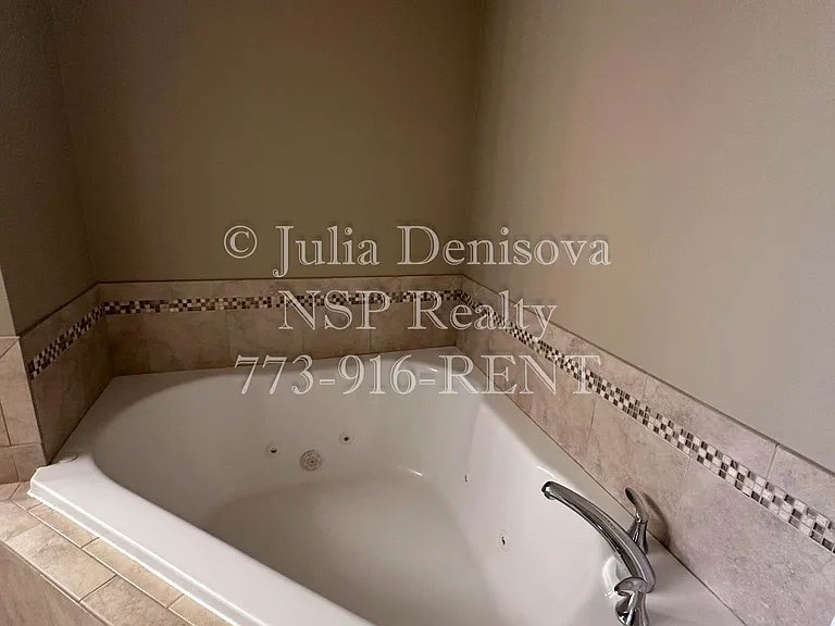 2-420 Itasca Pl #419 — Photo 15