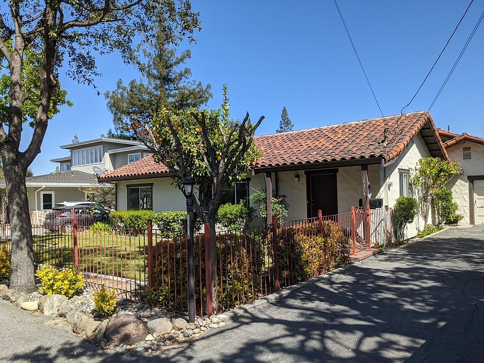 1st image of 16364 E La Chiquita Ave