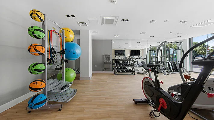 Rented by Nooklyn NYC LLC | media 34