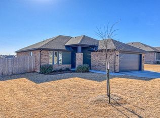 2420 Heather Rd, Blanchard, OK 73010