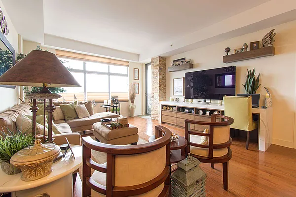 Sold by Calabrese Real Estate | media 23