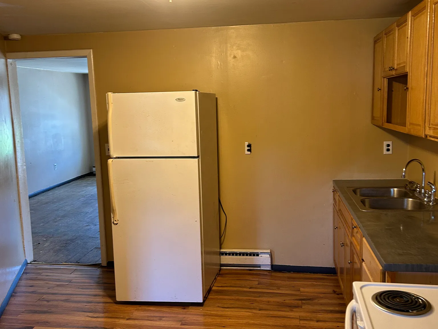 1 bed, 900 sqft, $900 — Photo 3