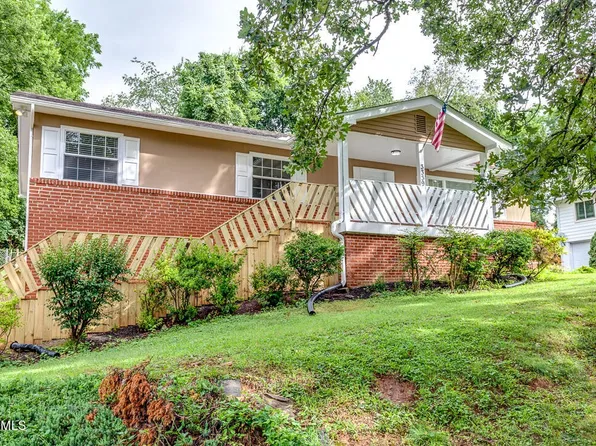 3339 Buffat Mill Rd, Knoxville, TN 37917