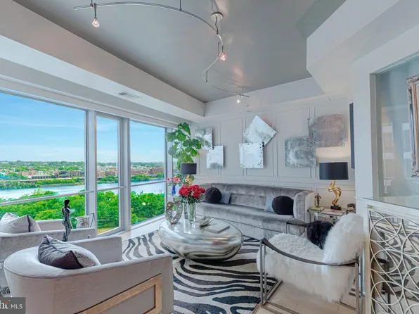 1111 19th St N APT 1408, Arlington, VA 22209