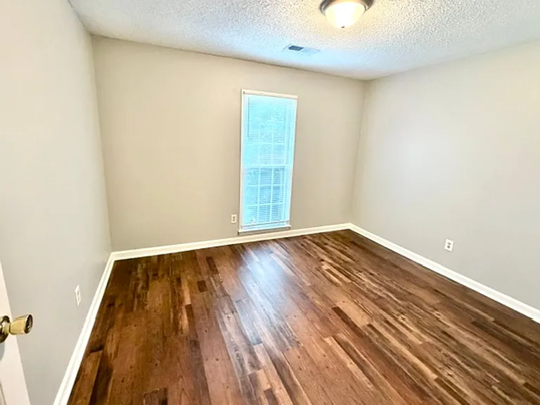 4126 Naragansett Cv — Photo 9