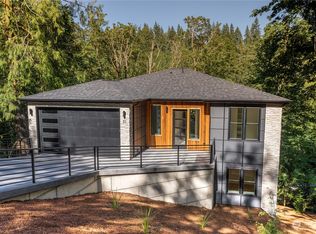 31 Harbor View Dr, Bellingham, WA 98229