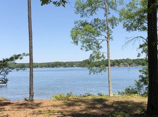 103 Geiger Ct, Ninety Six, SC 29666