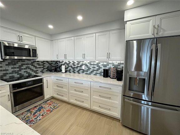 4th image of 3215 Gulf Shore Blvd N APT 512N