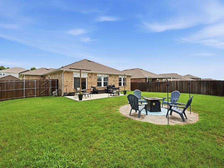 405 Willow Creek Dr — Photo 20