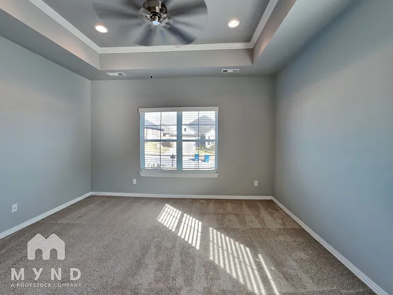 5903 SW Gentle Winds Ave — Photo 13