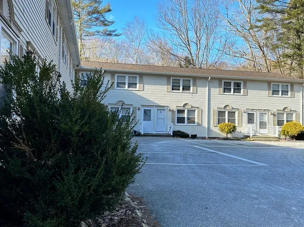 2 Bedroom Townhouse in Baltic, 140-142 Hanover Versailles Rd #5, Baltic, CT 06330