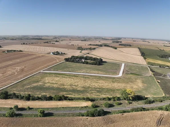 1686 Lorenz Ln, Yutan, NE 68073