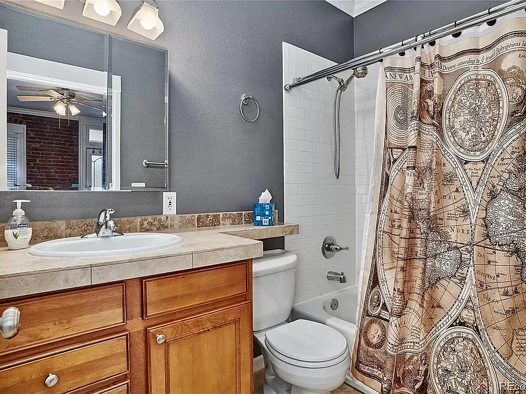 77 W Archer Pl #204 — Photo 6
