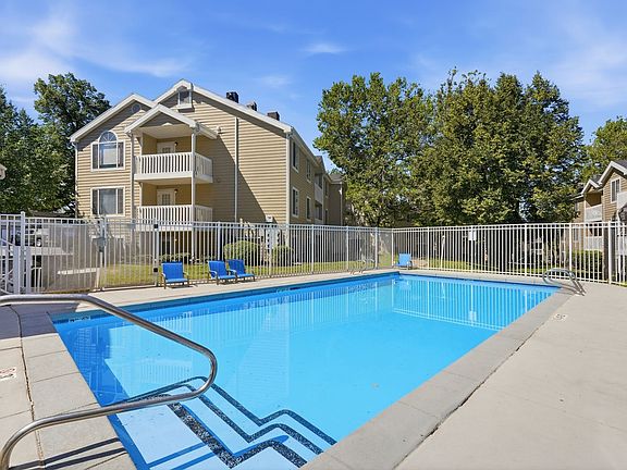 2nd image of 850 N Highway 89 APT 1G
