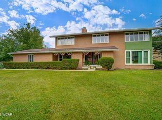 2376 London Dr, Lima, OH 45805