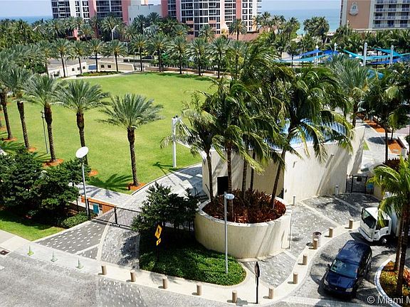 5th image of 19370 Collins Ave APT 605