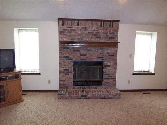 5th image of 6516 Moss Creek Cir